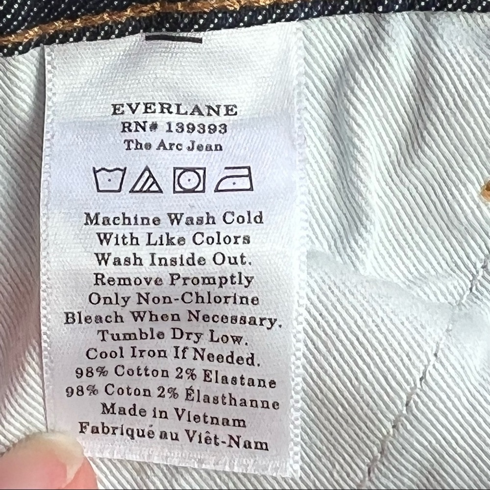 Everlane Dark Indigo Ankle Crop Jeans - Picture 12 of 12